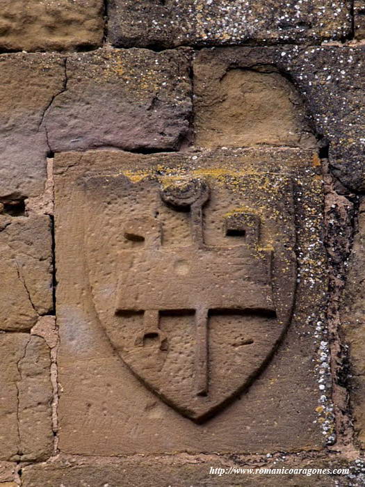 DETALLE DEL ESCUDO DEL ABAD DE MONTEARAGN